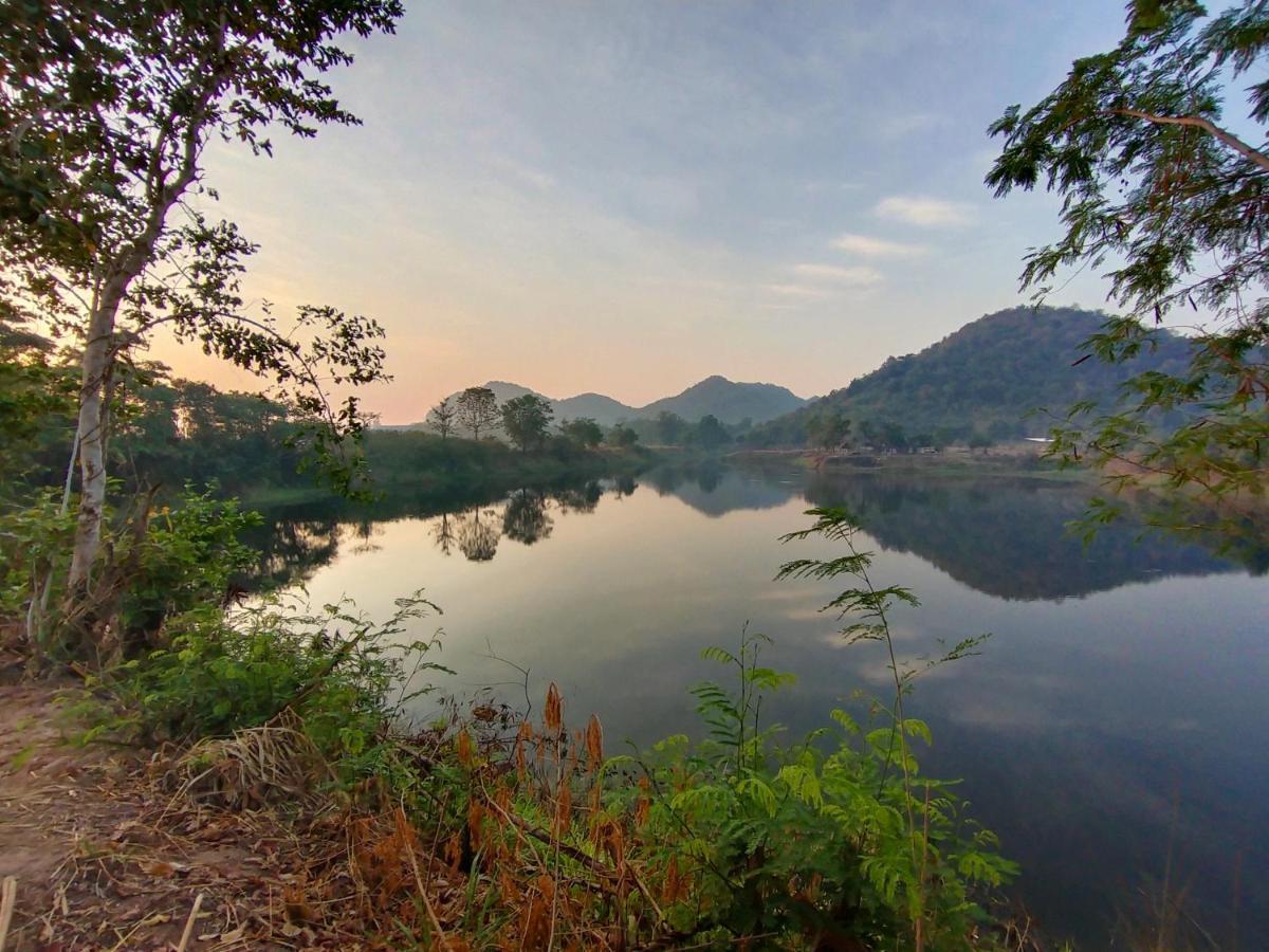 Vila Royal Mountain View Ratchaburi Exteriér fotografie